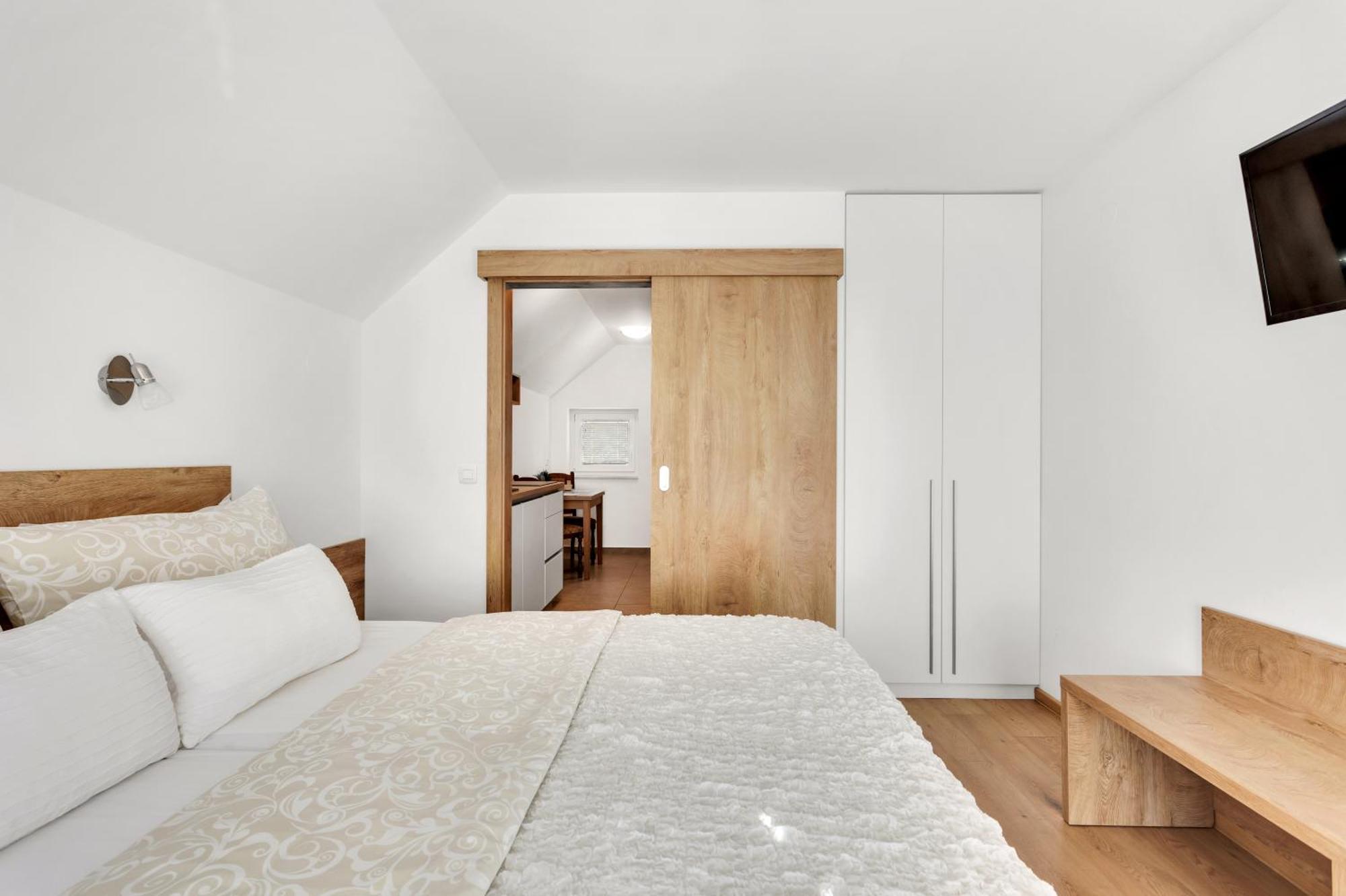 בלד Apartments Svetina מראה חיצוני תמונה